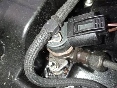 BMW 120 E81, E82, E87, E88 Porlasztó (1 db) *147813* 0445110209