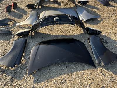 Volkswagen Polo IV Komplett csavaros szett ( sárvédő, motorháztető..)