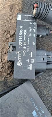 Seat Ibiza III hűtőventilátor relé  1j0919506m
