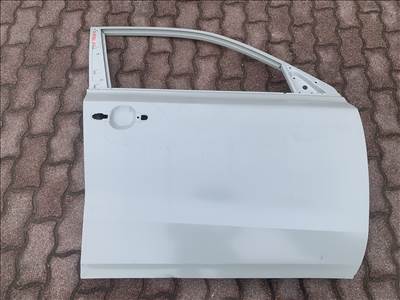 Suzuki Vitara (2015-től) Jobb első ajtó 