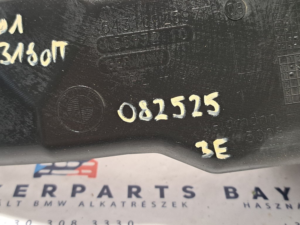 BMW E81 E87 E82 E88 E90 E91 E92 E93 E84 X1 bal elsõ vízelvezetõ lefolyó csatorna 5. kép