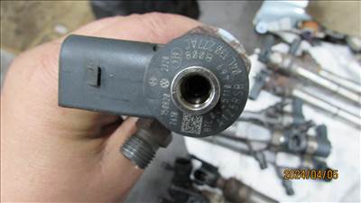 Seat León III 2.0D porlasztó  04l130277ac 0445110469