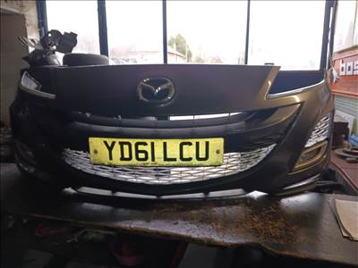 Mazda 3 (BL) Első lökhárító részeivel mazdabbn250031