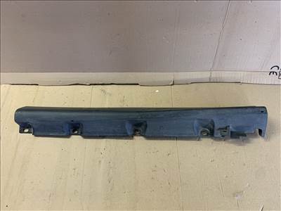 Suzuki Ignis jobb első küszöbburkolat,repedt fülek 7723186g00