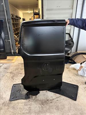 Ford Transit Custom Mk2 BAL HÁTSÓ CSOMAGTÉRAJTÓ (11) pz31v40011ea