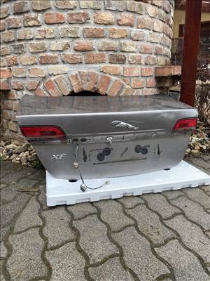 Jaguar XF X250 csomagtérajtó