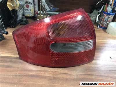 Audi A6 (C5 - 4B) SEDAN - bal hátsó lámpa