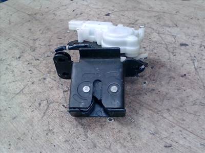 MAZDA 3 03.10-06.06 Csomagtér ajtó zárszerkezet