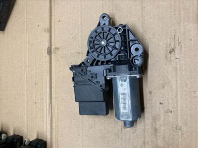 Volkswagen Golf Plus ablakemelő motor  5m0839402c 1k0959794e