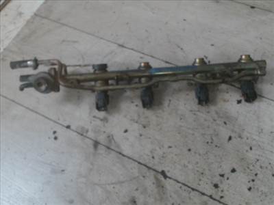 NISSAN ALMERA 98-00 Injektor befecskendező híd 
