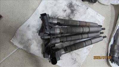 Audi A4 B8 2.0D  porlasztó 0986435360