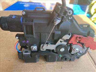 Volkswagen Bora A4 Typ 1J jobb első ajtózár 1j0973714