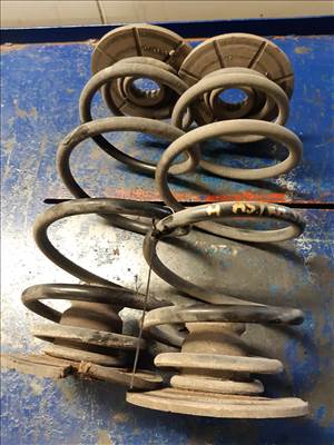 Opel Astra H Hátsó Rugó Pár