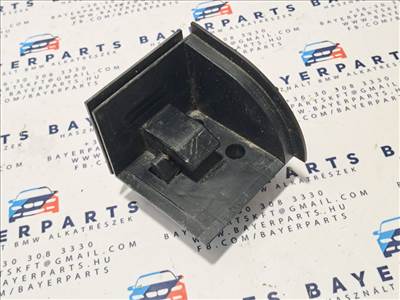 BMW E46 E39 E61 E83 X3 touring csomagtér rolós roló kalaptartó jobb hátsó tartó rögzítő konzol