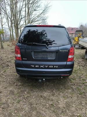Eladó SsangYong Rexton RX 270 XVT (2695 cm³, 186 PS)