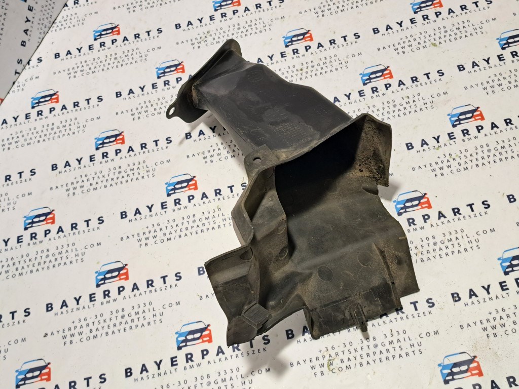 BMW E81 E87 E82 E88 E90 E91 E92 E93 E84 X1 jobb elsõ vízelvezetõ lefolyó csatorna 2. kép