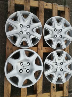 Peugeot 15-ös gyári dísztárcsa 