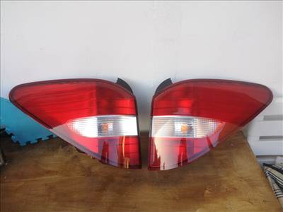 SsangYong Rodius Ssangyong Rodius gyári hátsó lámpa pár eladó