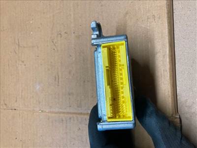 Audi A4 (B6/B7) légzsák indító elektronika 