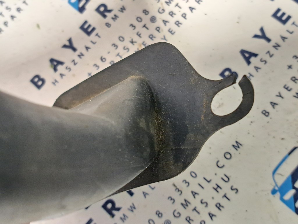 BMW E81 E87 E82 E88 E90 E91 E92 E93 E84 X1 jobb elsõ vízelvezetõ lefolyó csatorna 3. kép