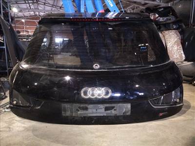 Audi A1 3 ajtós csomagtérajtó, üresen