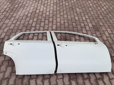 Suzuki Sx4 S-Cross (2021-től) Jobb oldali ajtók