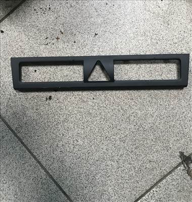 Audi A3 (8P) középkonzol keret