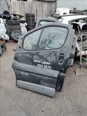 Renault Trafic II Bal első ajtó 