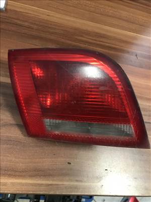 Audi A3 (8P) ( 5 ajtós) bal hátsó belső lámpa  8p4945093b