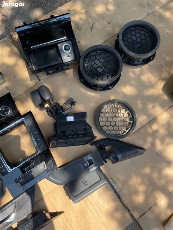 Skoda Superb III belső tartozékok vezérlő panel  3. kép