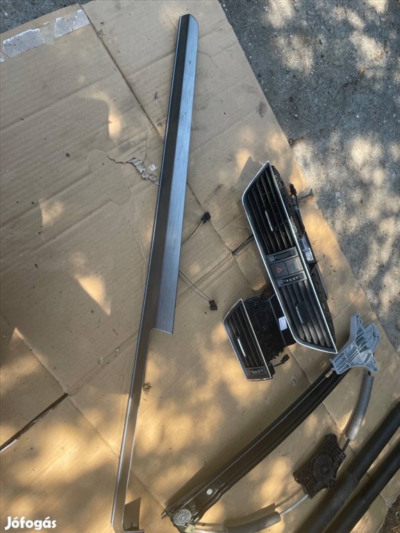 Skoda Superb III szőnyeg és belső takaró műanyagok 5. kép