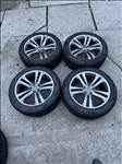  5x112 lyukosztású 18" újszerű (gyári felni) alufelni, rajta 245/45 használt Pirelli téli gumi 