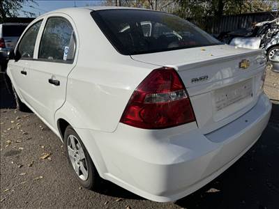 Chevrolet Aveo 1.2i bontott alkatrészei