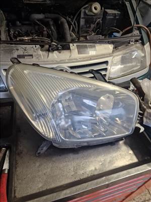 Toyota Rav 4 00-05 Jobb Első Lámpa / Fényszóró
