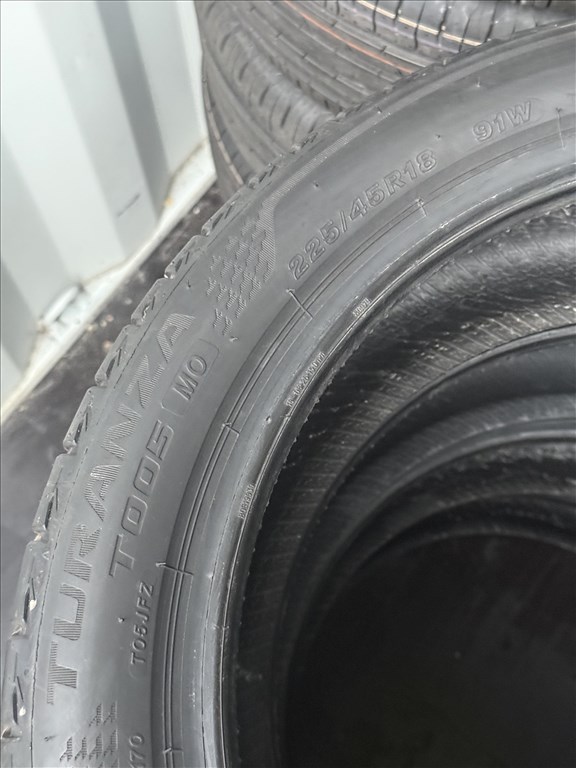  225/45R18 új dot25 Bridgestone Turanza T005 MO nyári gumi szett 3. kép
