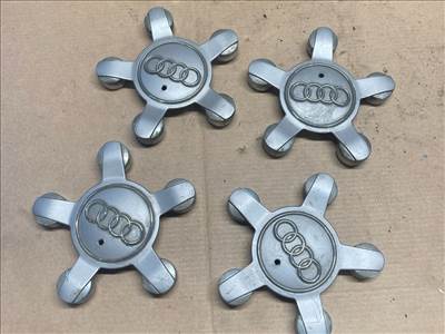 Audi A3 (8P) felni közép 8r0601165