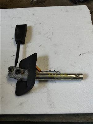 Renault Mégane III Jobb első övfeszítő 