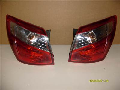 NISSAN QUAHSQUAI J10FL JOBB/BAL HÁTSÓ LÁMPA ELADÓ!