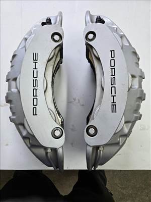 Porsche Cayenne II féknyereg  7pp615123