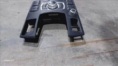 Audi A8 D3 Autórádió rádió MMI középkonzol kezelő vezérlő panel 0182