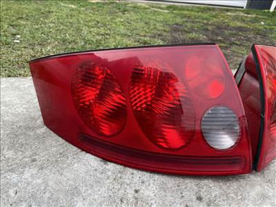 Audi tt 8n hatso Lampa Gyari 