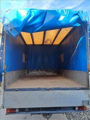 Iveco daily gyári plató ponyvával