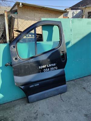 Renault Trafic II Bal első ajtó 
