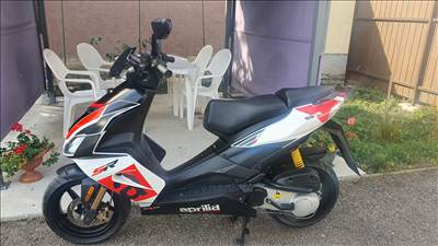 Eladó karburátoros Aprilia factory 