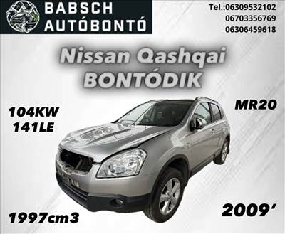 Nissan Qashqai bontódik