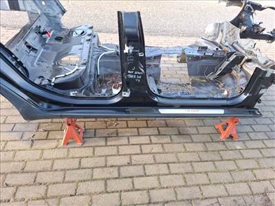 Skoda Octavia Scout kombi jobb küszöb