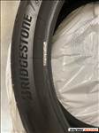  245/3520" használt Bridgestone nyári gumi gumi