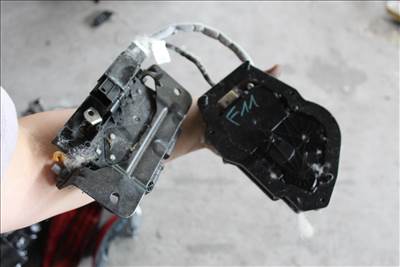 BMW 5-ös sorozat F10/F11 csomagtérajtó zár 7269544