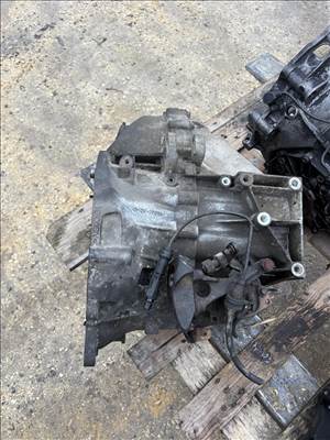 Volvo V50 2.0D 6m2r-7f096-BB manuális váltó  8g9r7002pc