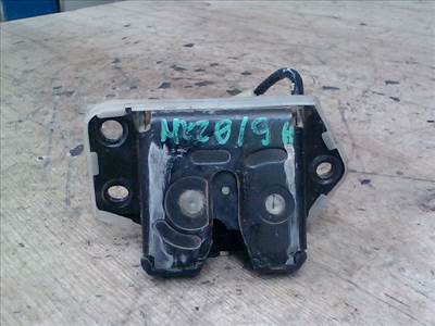 SUZUKI WagonR+ Csomagtér ajtó zárszerkezet